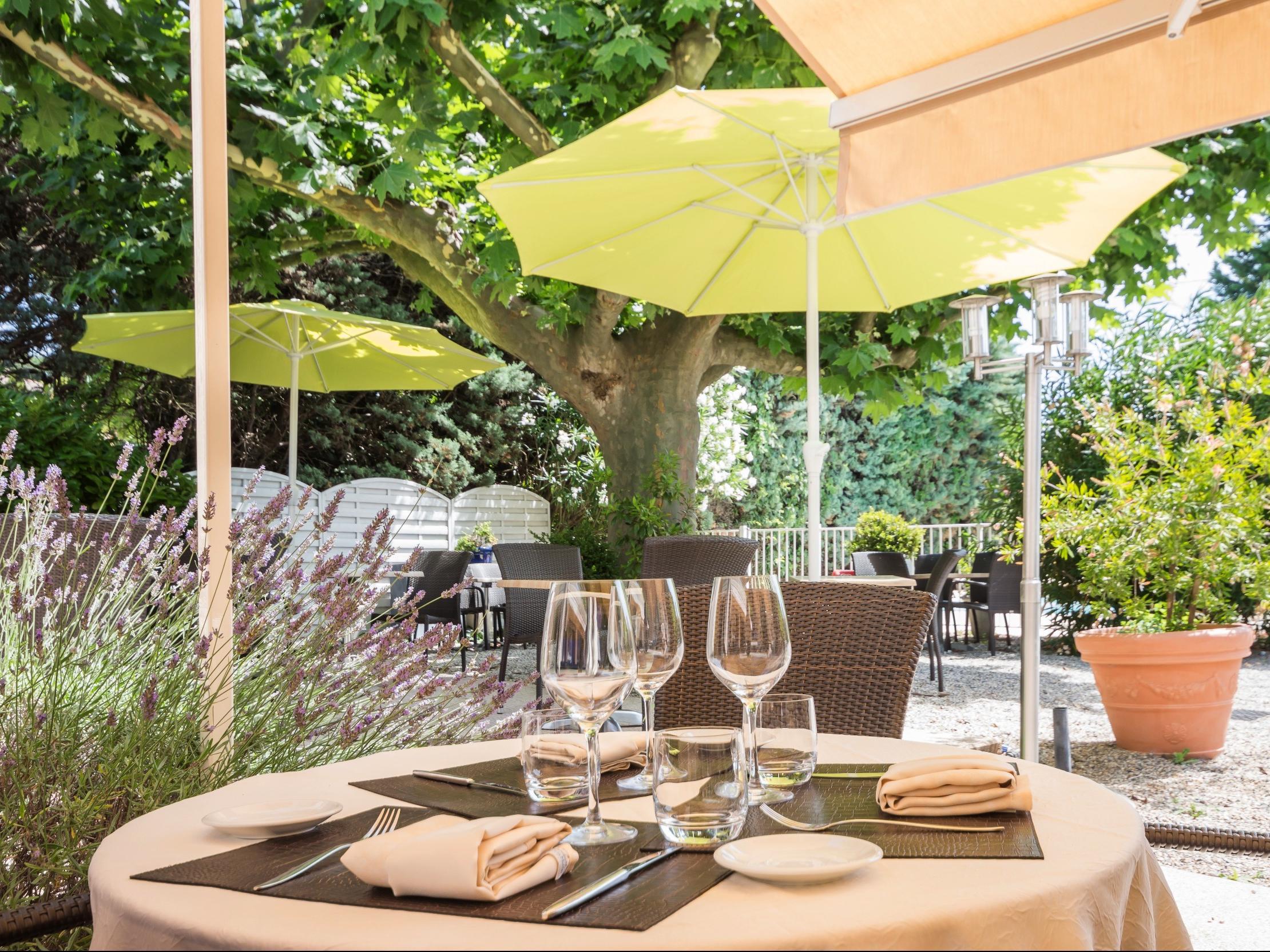 Logis Le Printemps Hôtel Restaurant - Montélimar Exterior foto